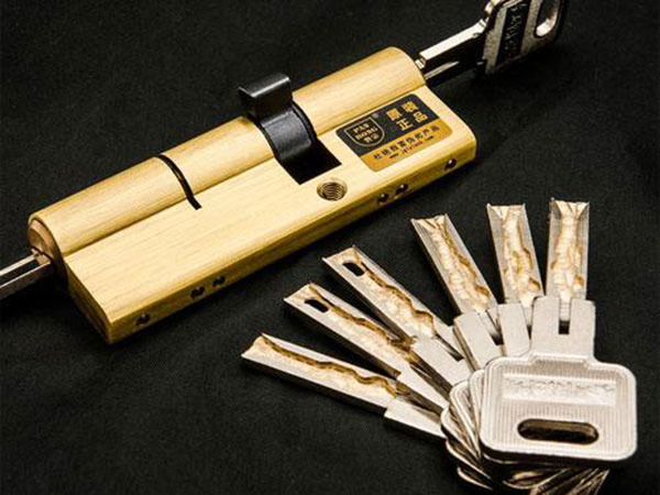 富锦24小时上门开锁公司