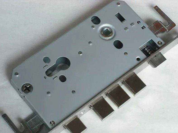 富锦24小时上门开锁公司