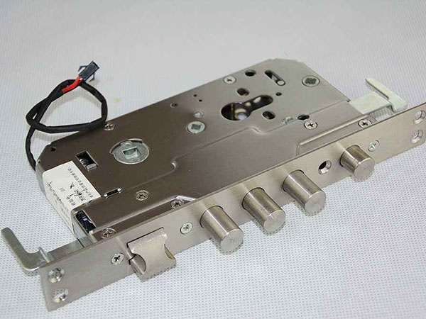 富锦24小时上门开锁公司